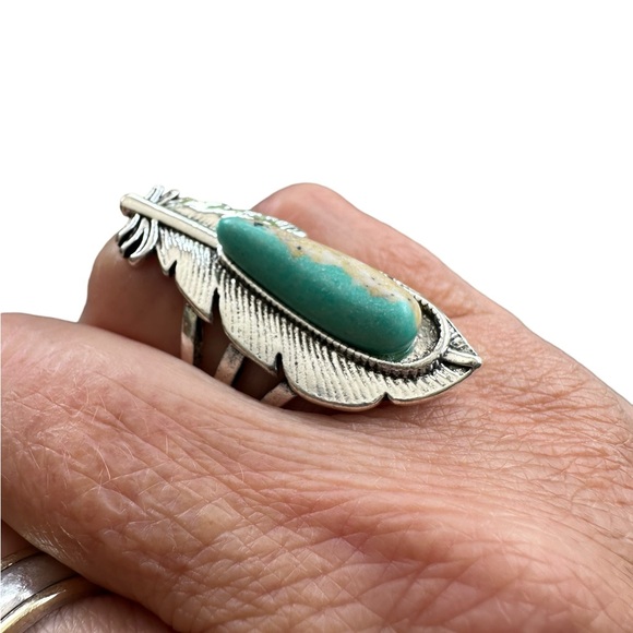 Silver and Turquoise Native American Style Feather Ring - Picture 2 of 7